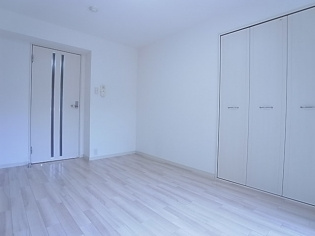 ラ・ウェゾン大石南町の居間・リビング