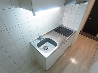 ラ・ウェゾン大石南町のキッチン