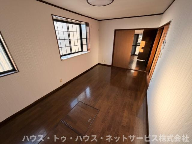 エステートピアの居間・リビング