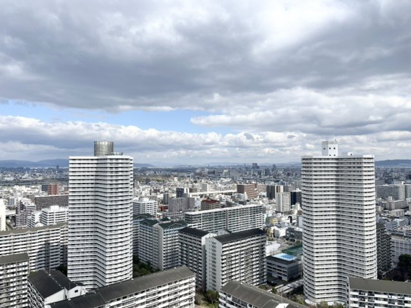 【展望】 | 【眺望】最上階33階部分からの眺望（北東向き）