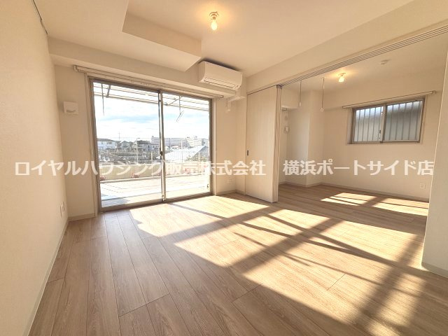 【居間・リビング】