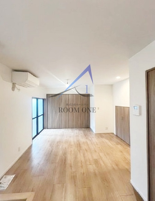 東池袋２丁目アパートの居間・リビング|洋室のお部屋です。