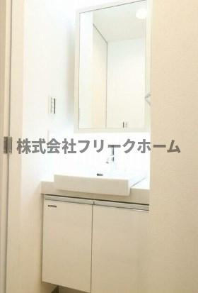 武蔵野市吉祥寺東町１丁目の賃貸マンションの洗面所