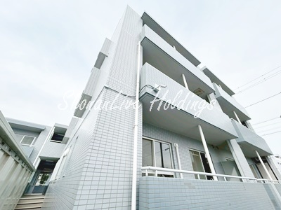 藤沢市弥勒寺３丁目の賃貸マンションの外観