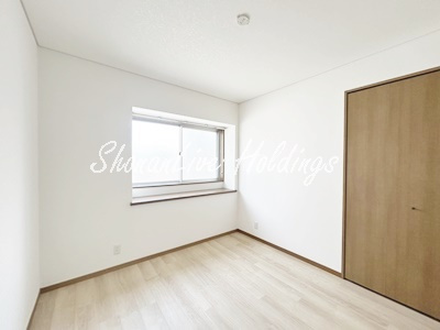 藤沢市弥勒寺３丁目の賃貸マンションの寝室