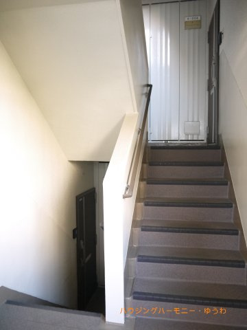 【その他共用部分】 | 前野台住宅第４号棟 | エレベーターが無いので、上階までは、階段利用となります！