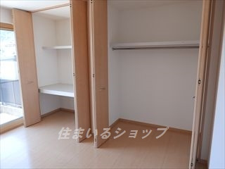 ヴィルヌーブマスダ　B棟の収納|大型クローゼット