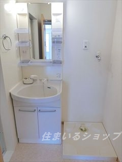 ヴィルヌーブマスダ　B棟の洗面所|シャンプードレッサー
