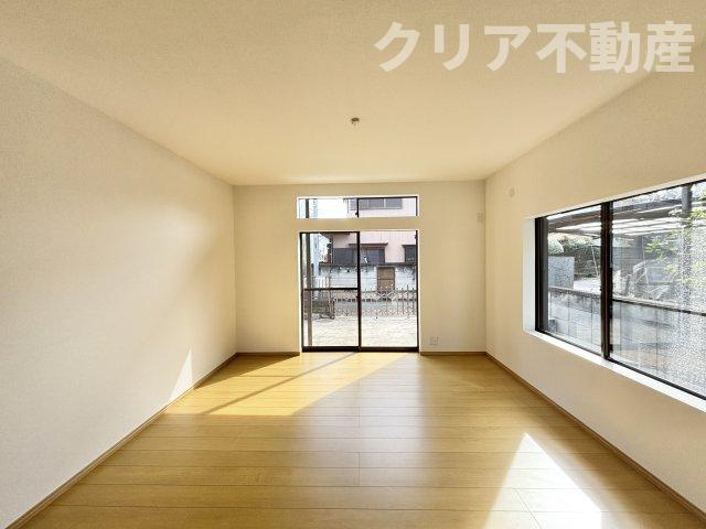 【居間・リビング】 | 高崎市新町リフォーム済み中古住宅