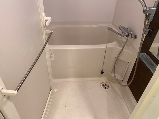 ガリシア新御徒町の浴室