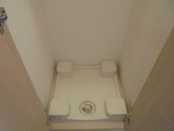 ガリシア新御徒町の設備|洗濯機置場