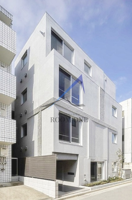 クアードロ中野２２３