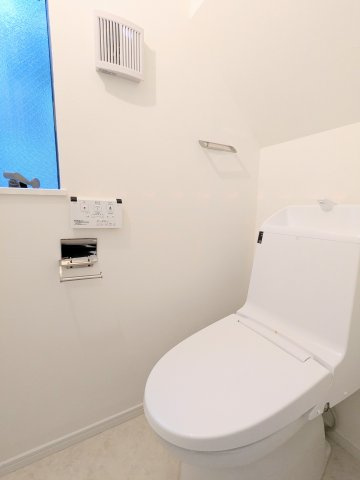 江東区亀戸７丁目の戸建のトイレ|～1階 トイレ写真～