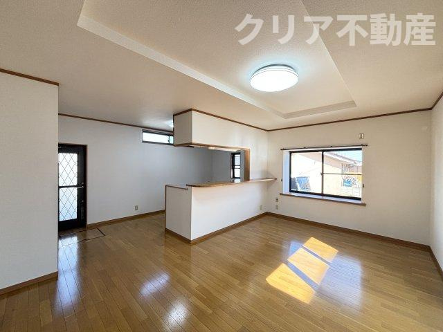 【居間・リビング】 | 藤岡市中栗須　中古住宅