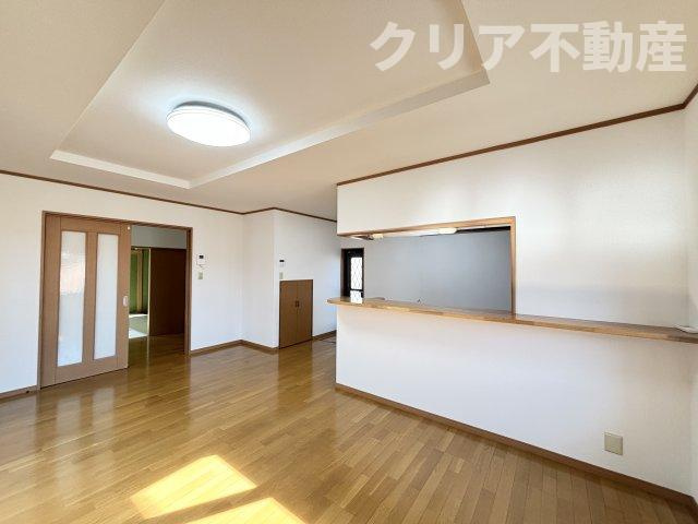【居間・リビング】 | 藤岡市中栗須　中古住宅