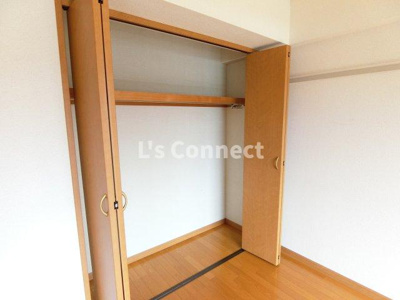 【収納】 | サン・クリスティ泉 | クローゼットでお荷物もすっきり収納。