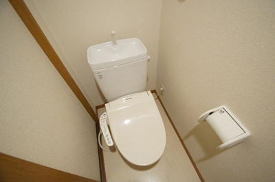 【トイレ】 | S-FORT箱崎東 | 清潔感のあるトイレです。