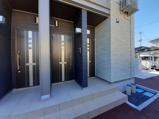 アイランドのエントランス|エントランス