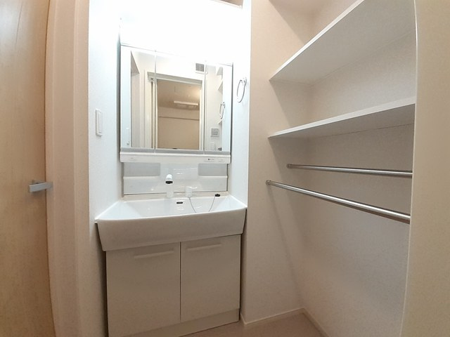 アイランドの洗面所|洗面所