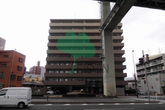クリムゾン博多2の外観