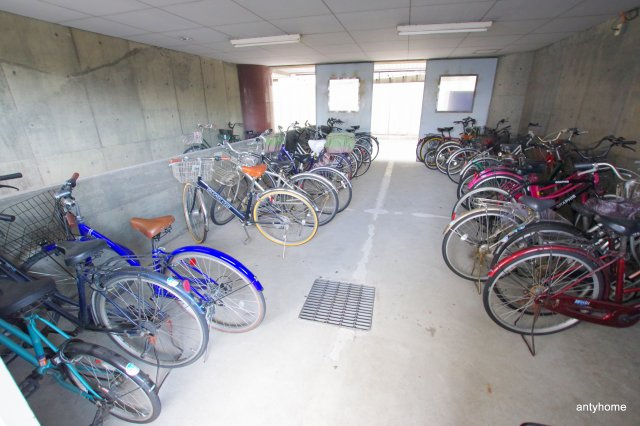 メゾンサクラ9　仲介手数料無料の駐車場