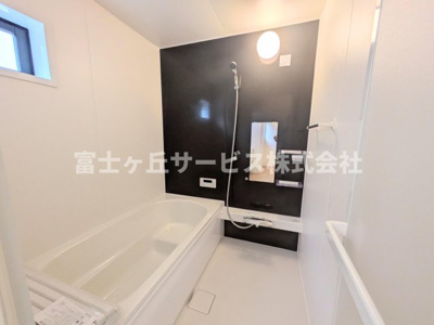 【浴室】 | 浜松市中央区笠井町 2期 新築一戸建て | 風呂です