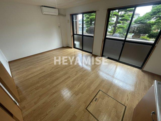 チェリーレジデンスMの居間・リビング|※室内画像は別号室のもの