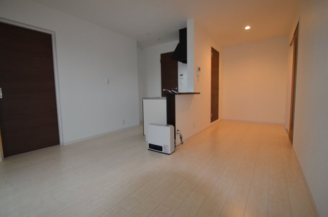 エリーナプラザ梅林駅前Ⅱの居間・リビング