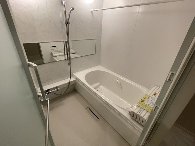 ブライトS6の浴室