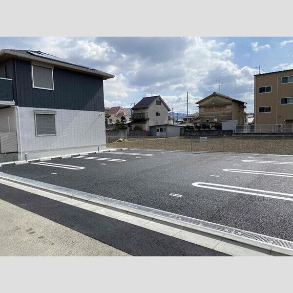 インカウンターの駐車場