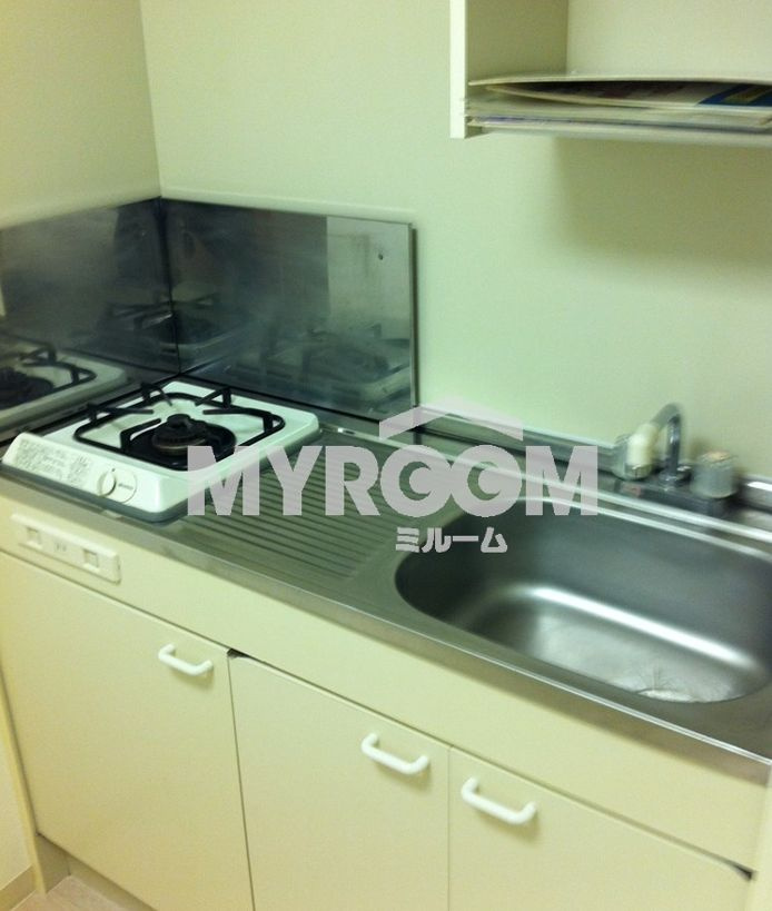 アムール戸山のキッチン|マナ板が置けるスペースのあるガスキッチン☆
