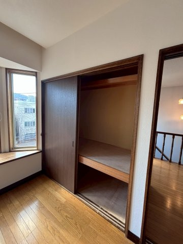 小樽市花園3丁目の収納|3階洋室内収納