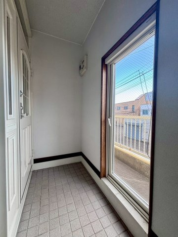 小樽市花園3丁目の玄関|2階玄関前