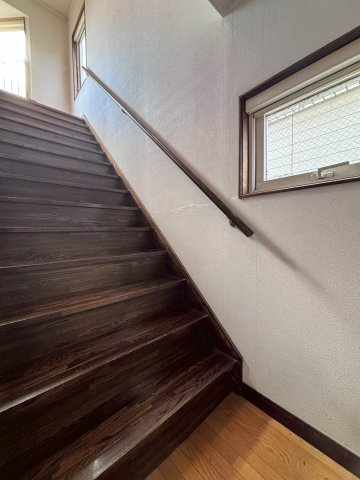 小樽市花園3丁目のその他|2階→3階階段