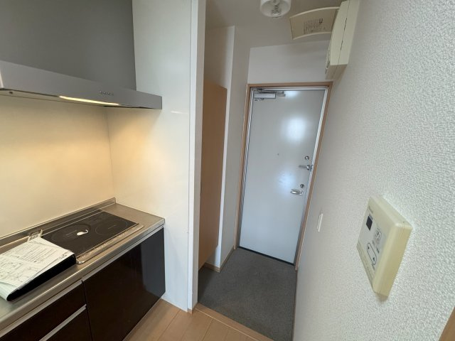 サンシャリテ向丘B棟の玄関