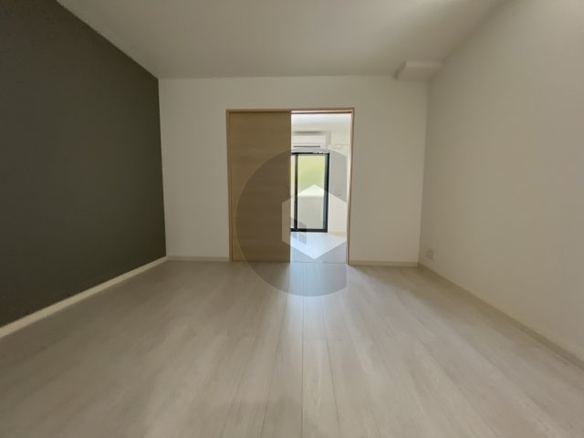 badge tomoi Est4の居間・リビング