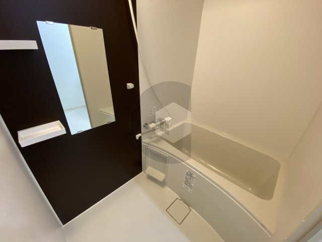 badge tomoi Est4の浴室