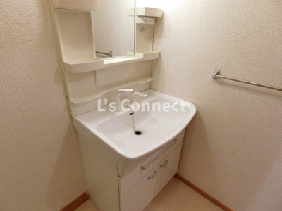 【洗面所】 | グレースヴィル | 朝の支度もスムーズな独立洗面台。