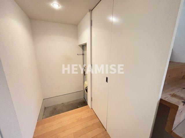 エクリュみゆきの玄関