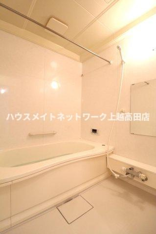 グランシャトー Ｂの浴室|追焚機能付