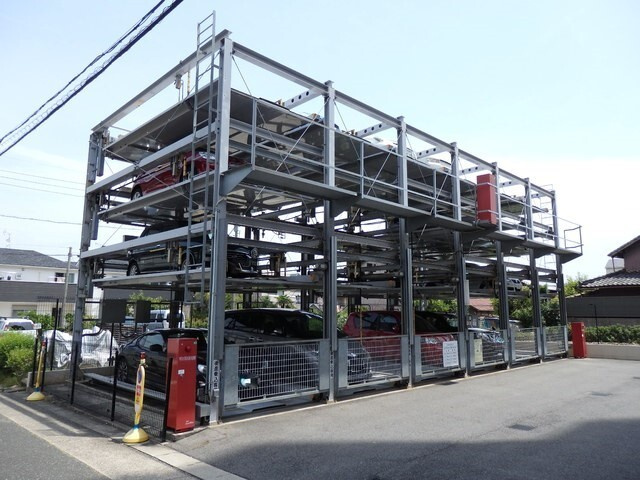 カレント茶屋が坂　名古屋市賃貸　仲介手数料無料　の駐車場