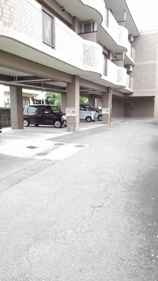 【駐車場】 | プレジール古国府
