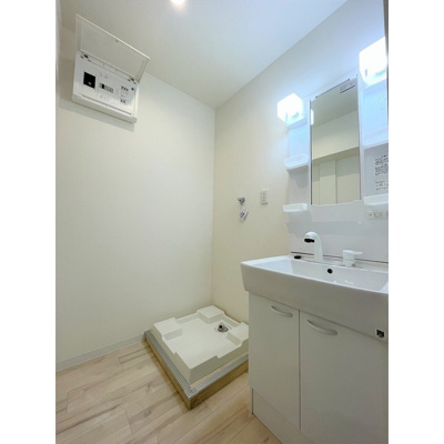 【洗面所】 | リルームス若草町 | ※同タイプ別部屋の写真となります。