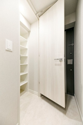 【玄関】 | プライムブリス品川中延 | ※写真は同タイプ住戸です。