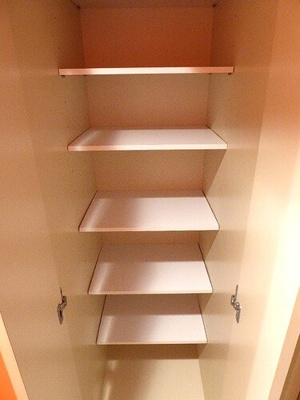 【玄関】 | グラチアトルリ | 下駄箱　　※前回募集時2020.7撮影