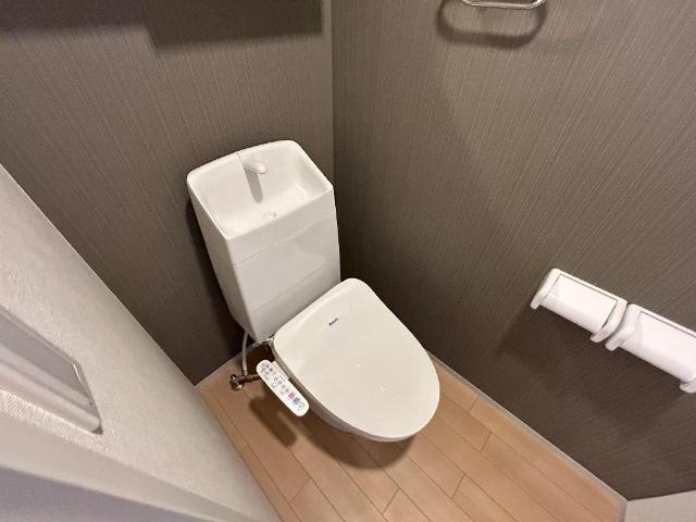 富山市山室新築アパートのトイレ|シャワー付トイレ（イメージ）