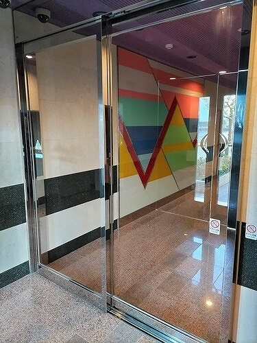 ピュアドームベイサイド博多のその他|エントランス入口※前回募集時の写真２０２４年１２月撮影