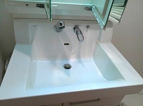 ピュアドームベイサイド博多の洗面所|洗面化粧台