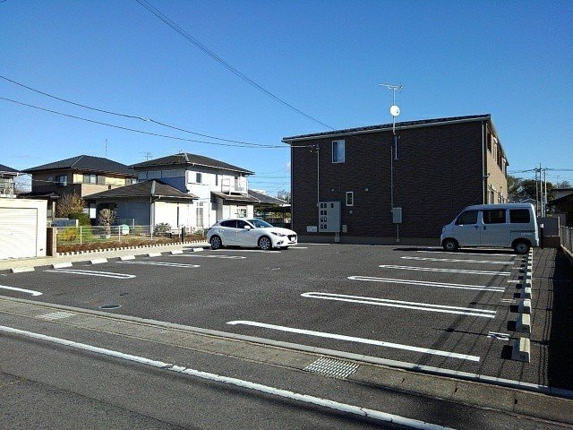 ＭａｉｓｏｎＣｏｌｌｉｎｅ３の駐車場