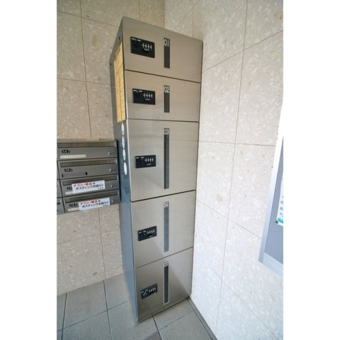 ジェントリィ北一色Ⅱのエントランス|宅配ボックス